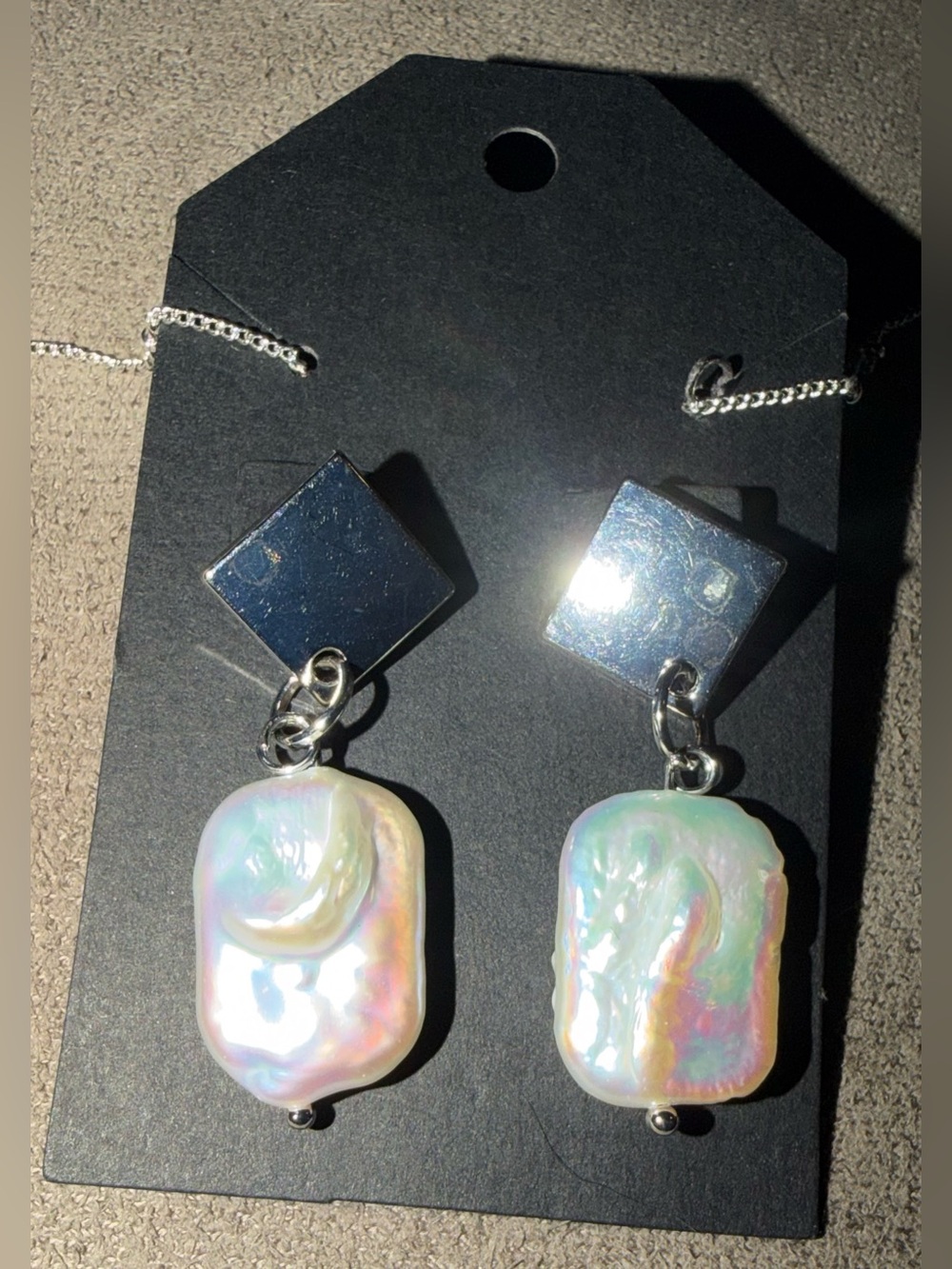 Silver & Iridescent Real Mother of Pearl Pendant Necklace & Earrings Set - Picture 3 of 3